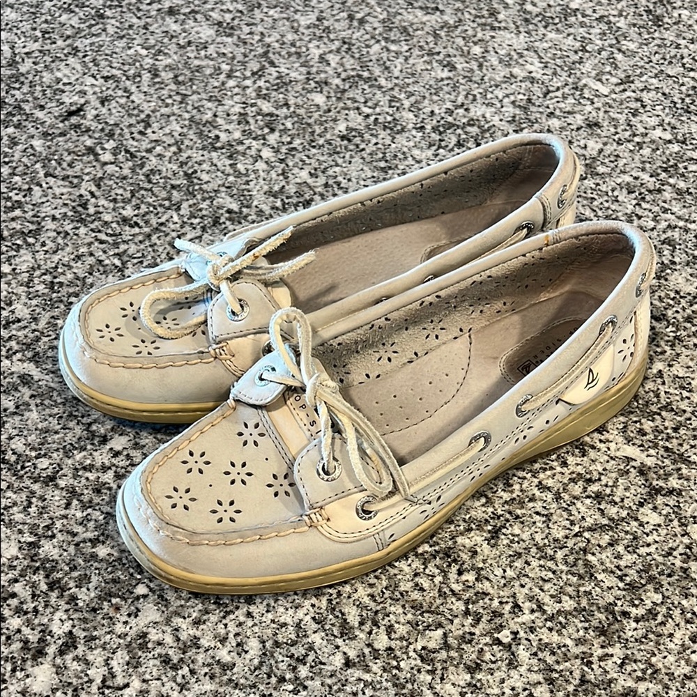 Women's Cream Boat Shoes